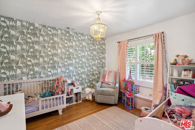 4146 Chase Avenue, Los Angeles CA: https://media.crmls.org/mediaz/d8b716ff-ac9c-4fc1-bab6-ce2d5b017840.jpg