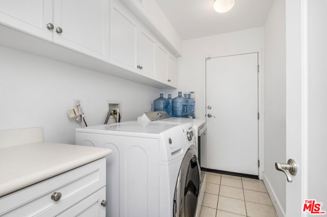 6021 Dawn, Playa Vista CA: https://media.crmls.org/mediaz/d8b86ec4-b05a-4a91-adfd-5551e213f305.jpg