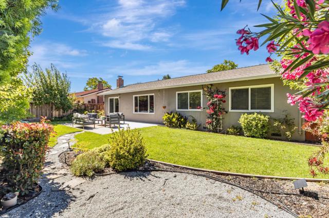 824 Buchser Way, San Jose CA: https://media.crmls.org/mediaz/d8b94479-c7d1-4753-955f-7197c3af2dac.jpg