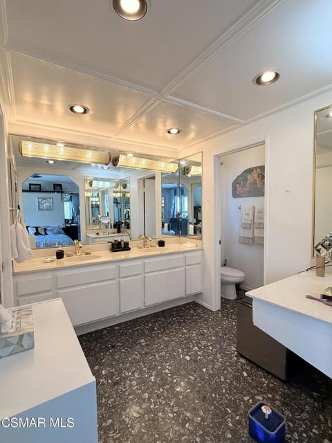7055 Mango Street, Rancho Cucamonga CA: https://media.crmls.org/mediaz/d8b9ffa7-caf5-42ed-b38e-1a65230918ed.jpg