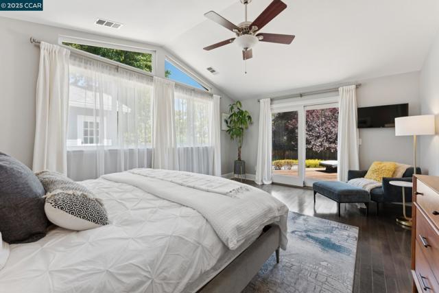 347 Valley View Rd, Pleasant Hill CA: https://media.crmls.org/mediaz/d8bc8733-536e-41c1-8f57-57228bb346ca.jpg