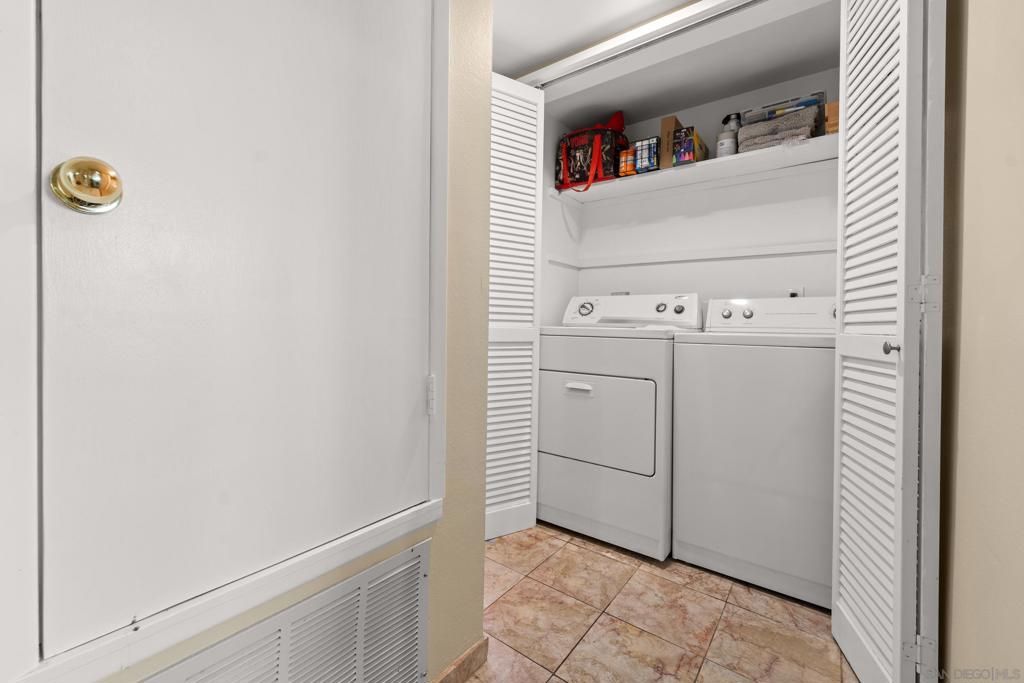 MLS #250043461SD image #17