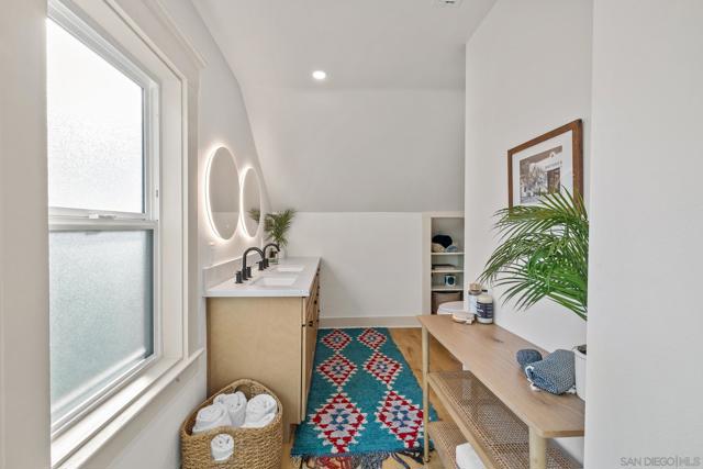 1203 N Normandie Ave, Los Angeles CA: https://media.crmls.org/mediaz/d8bc90e6-f5a7-4ac0-91d0-acd1e46c8111.jpg