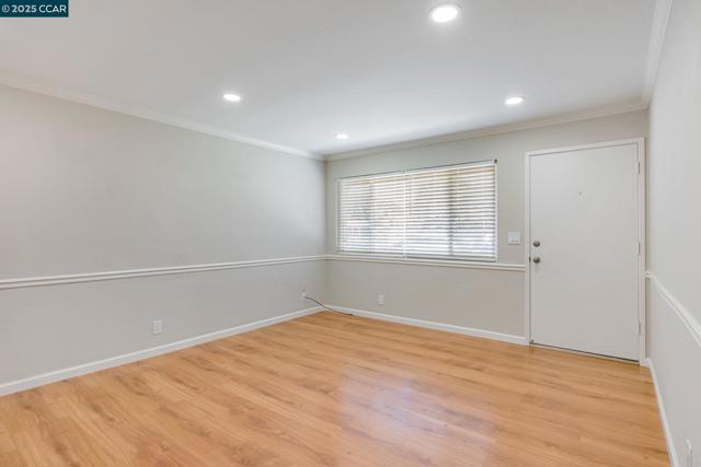3797 Oxford Cmn, Fremont CA: https://media.crmls.org/mediaz/d8be595f-4424-49cc-bb97-41deff846f8b.jpg