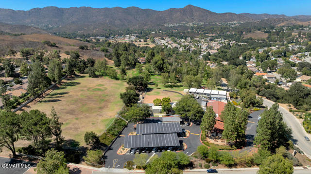 6344 Kerryhill Court, Agoura Hills CA: https://media.crmls.org/mediaz/d8bed225-bf69-4eb9-9184-e5e741823733.jpg
