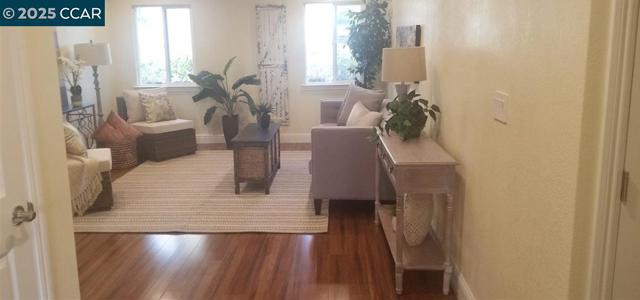 1818 Concord Ct, Concord CA: https://media.crmls.org/mediaz/d8bf06e6-e3c8-449b-8f6d-3ff17a5d9601.jpg