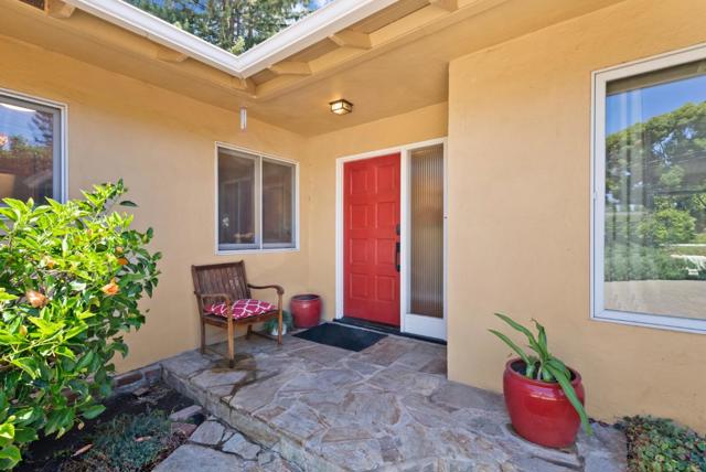 3767 Cass Way, Palo Alto CA: https://media.crmls.org/mediaz/d8bf7742-ddd4-4cfa-a3e6-e03ed0920b23.jpg