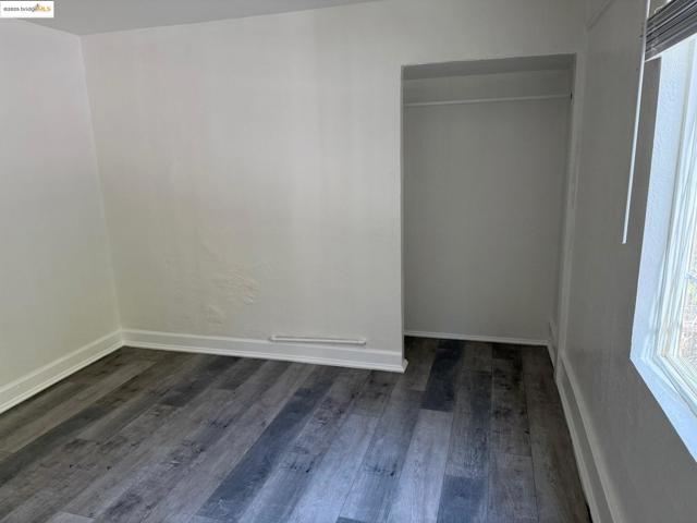 2542 Filbert St, Oakland CA: https://media.crmls.org/mediaz/d8c0a2c7-e59a-4c98-a90d-b3946e52457e.jpg