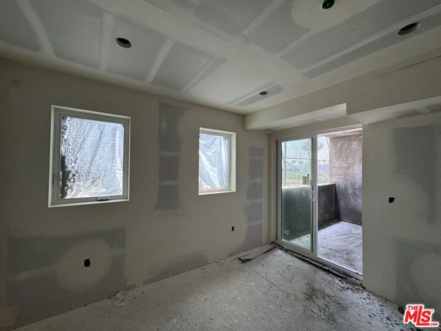 14728 Friar Street, Van Nuys CA: https://media.crmls.org/mediaz/d8c0ca19-34aa-4613-bfce-592015d61d24.jpg