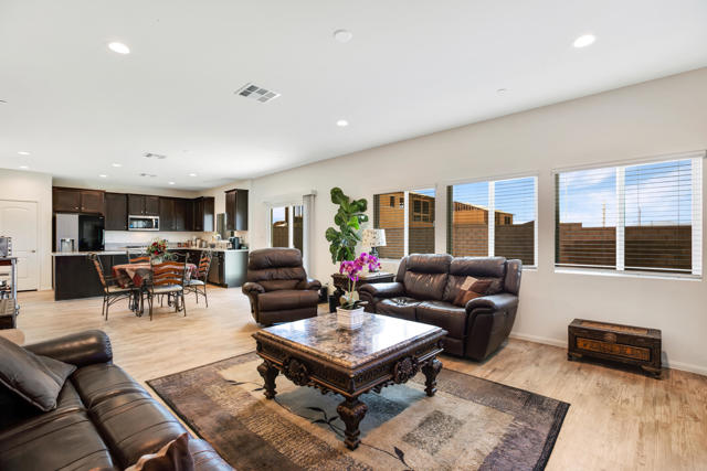 84701 Merus Avenue, Indio CA: https://media.crmls.org/mediaz/d8c13cf3-05e3-4c9d-b890-bfba7a1bdbc4.jpg