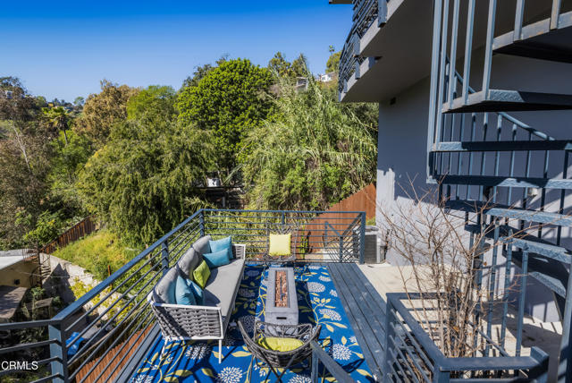 Detail Gallery Image 45 of 48 For 475 Rustic Dr, Los Angeles,  CA 90065 - 3 Beds | 3/1 Baths