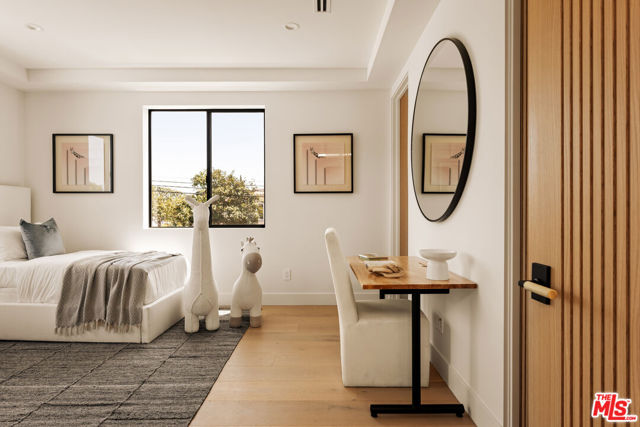 7543 Denrock Avenue, Los Angeles CA: https://media.crmls.org/mediaz/d8c168ac-a777-4437-a3d5-f1bab258eed4.jpg
