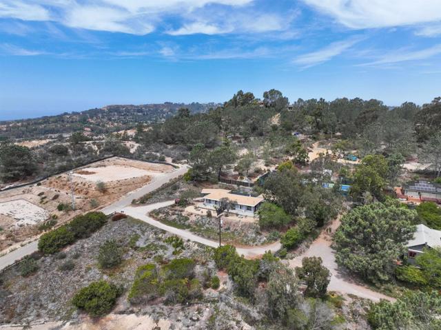 3854 56 Via Del Mar, San Diego CA: https://media.crmls.org/mediaz/d8c18efa-e2b3-4f18-9db4-141f9bd88741.jpg