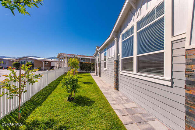 250 Telegraph Road, Fillmore CA: https://media.crmls.org/mediaz/d8c1d9d5-5e7f-4494-9864-4eeb5ec3dd67.jpg