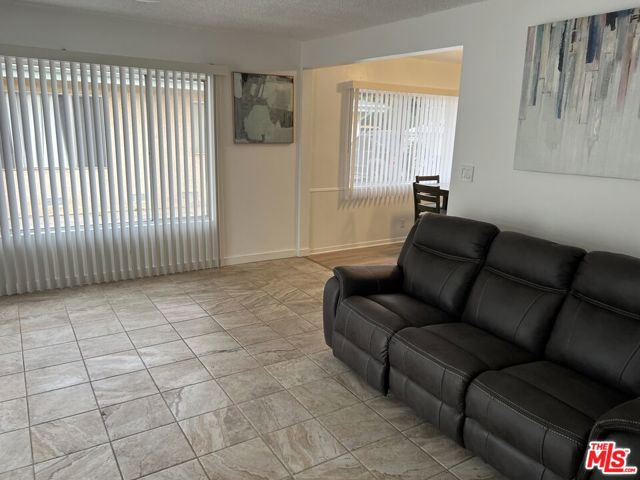 4144 W 129th Street, Hawthorne CA: https://media.crmls.org/mediaz/d8c23cfe-d23e-4d83-b86e-17fa8d2287b0.jpg