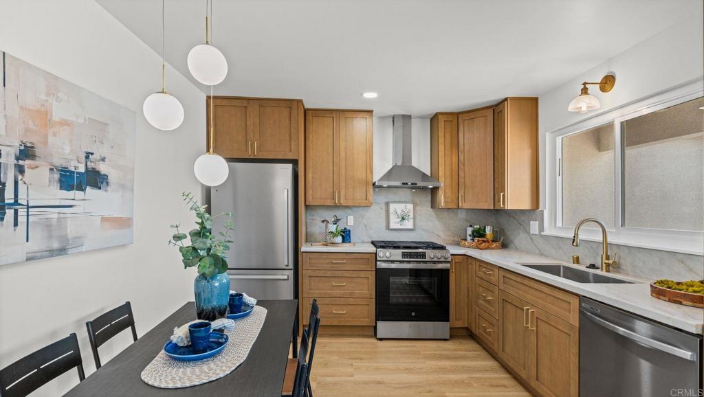 4588 Manitou Way - photo 2