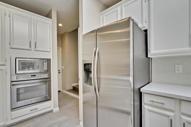 304 Windmill Park Lane, Mountain View CA: https://media.crmls.org/mediaz/d8c38cfb-58c2-41f9-b039-b5cb5db52a50.jpg