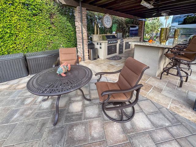 80394 Avenue 48, Indio CA: https://media.crmls.org/mediaz/d8c42e22-c1c2-4a76-a612-64b1f500d470.jpg