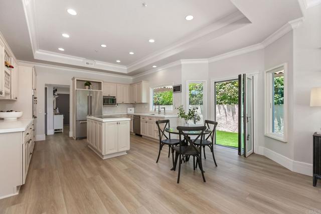 4470 Caminito Tecera, Del Mar CA: https://media.crmls.org/mediaz/d8c583f1-f3a6-4603-bd20-2a0805e6ba78.jpg