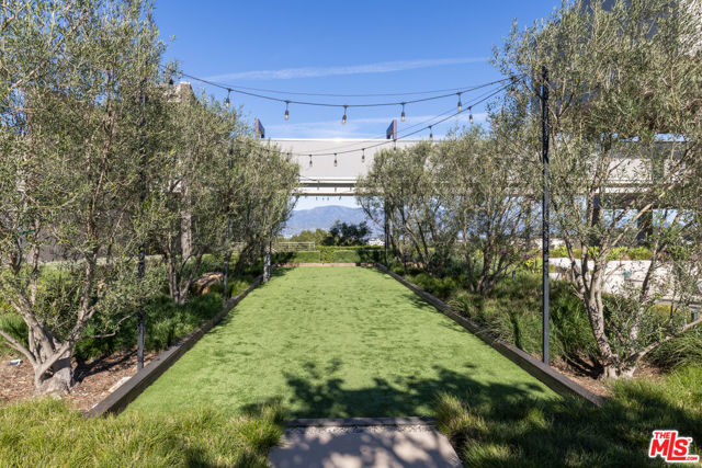 15210 Antelo Place, Los Angeles CA: https://media.crmls.org/mediaz/d8c5bffb-7613-478a-b42d-05f918d5f109.jpg