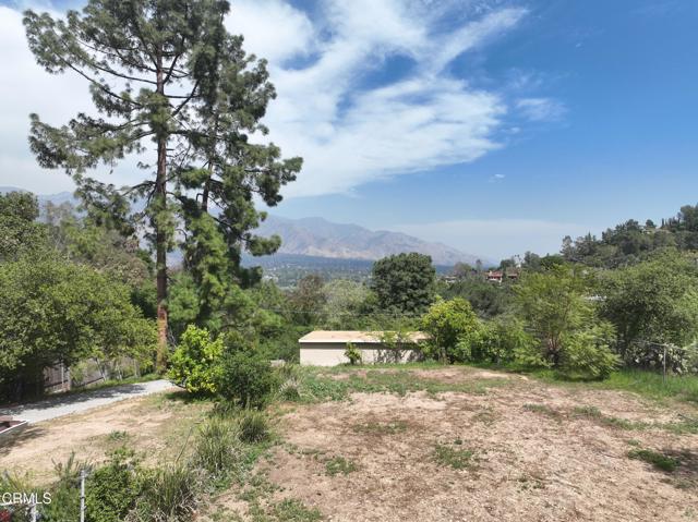3914 Alta Vista Drive, La Canada Flintridge CA: https://media.crmls.org/mediaz/d8c665c6-ab80-4868-802b-4232f8629173.jpg