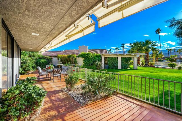 6 Stanford Drive, Rancho Mirage CA: https://media.crmls.org/mediaz/d8c7cf1b-a603-4981-b3b2-eaa74603b86c.jpg