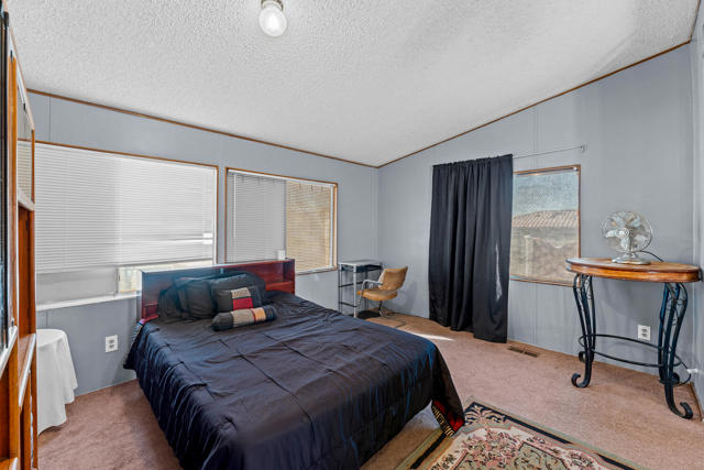 2342 Sand Jewel Avenue, Thermal CA: https://media.crmls.org/mediaz/d8c84606-9122-46f9-b181-3c15c01ceb02.jpg