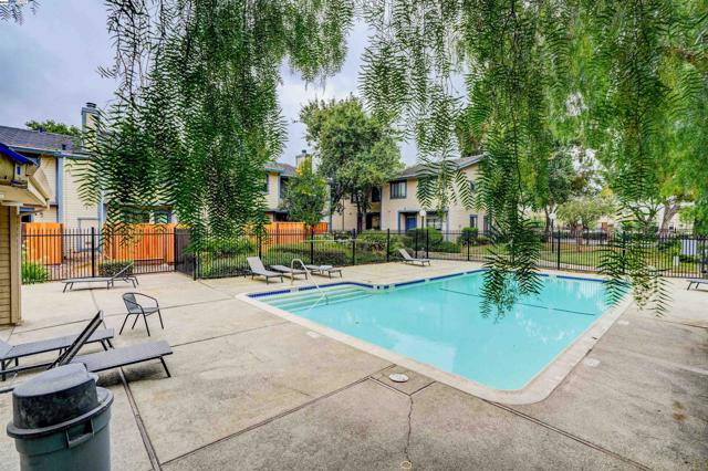 Image 41 of 50 For 6047 Joaquin Murieta Ave  F