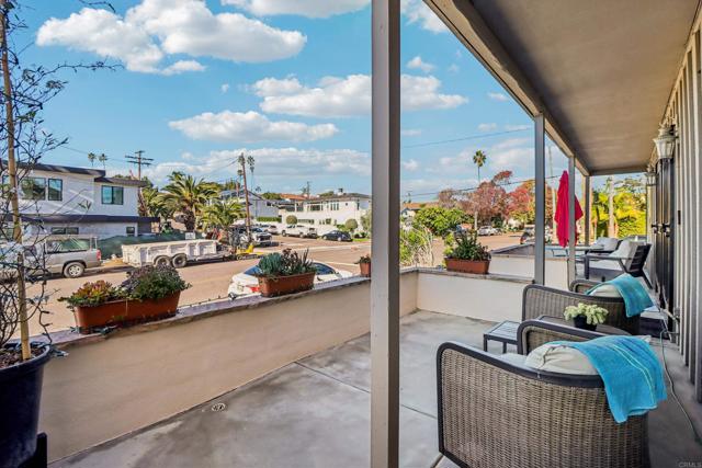 Detail Gallery Image 40 of 45 For 201 4th St a & B,  Encinitas,  CA 92024 - 5 Beds | 3/1 Baths