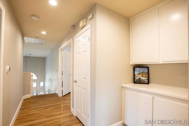 25314 Keats Ln, Stevenson Ranch CA: https://media.crmls.org/mediaz/d8c8ae10-2256-4f4a-af2a-fe5bbcce5fd4.jpg