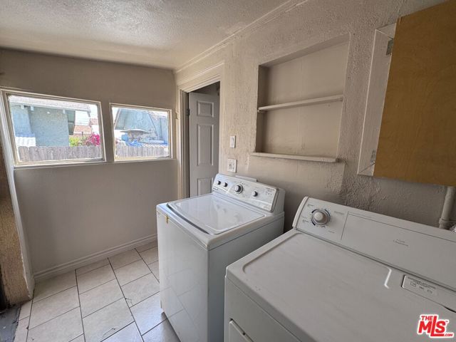 841 W 64th Street, Los Angeles CA: https://media.crmls.org/mediaz/d8ca2ca7-1eac-4523-aef9-58c7bafb17c0.jpg