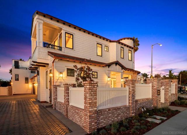 466 Westbourne, San Diego CA: https://media.crmls.org/mediaz/d8cafebe-b000-455c-b568-ed960ccd5b2a.jpg