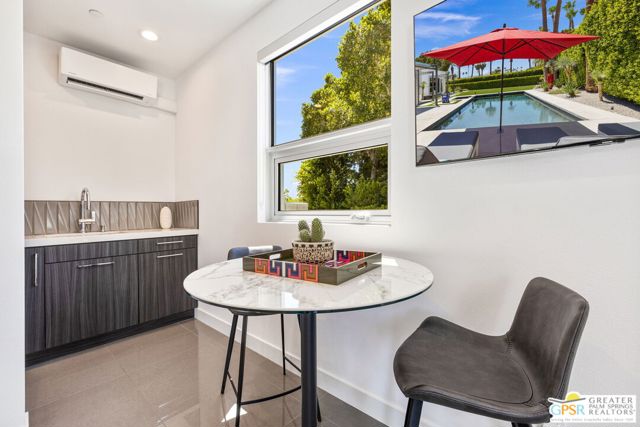 1449 N Via Miraleste, Palm Springs CA: https://media.crmls.org/mediaz/d8cb4ebd-d4f7-4f8d-83d6-533a0e495119.jpg