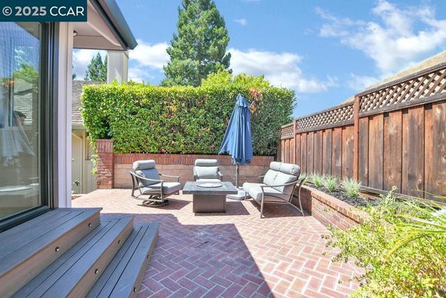 959 Redwood Dr, Danville CA: https://media.crmls.org/mediaz/d8cbc520-cc2b-4d42-80d9-c73e0aaacb03.jpg