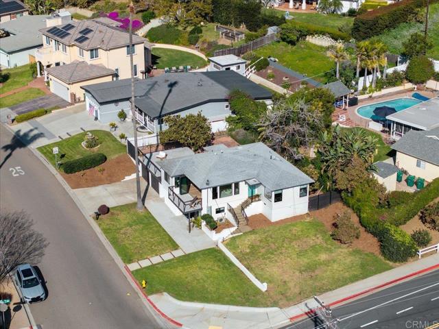 Detail Gallery Image 2 of 38 For 3630 Donna Dr, Carlsbad,  CA 92008 - 3 Beds | 2 Baths