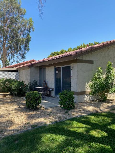 Image 2 of 3 For 82075 Country Club Drive 52