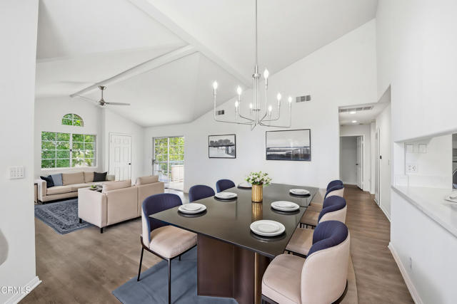 574 Charles Street, Moorpark CA: https://media.crmls.org/mediaz/d8cc5c47-af21-4122-8257-07cc7141e2e6.jpg