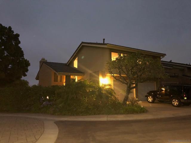 6645 Caminito Scioto, La Jolla CA: https://media.crmls.org/mediaz/d8cd308e-c130-4a13-acbb-adff9f923e7e.jpg
