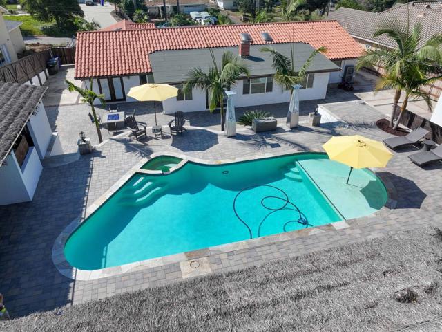 704 Matagual Dr, Vista CA: https://media.crmls.org/mediaz/d8cddc23-0a84-4ddb-a619-a4cb1eff817c.jpg
