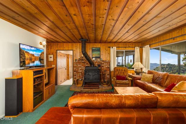 7450 Sulphur Mountain Road Road, Ojai CA: https://media.crmls.org/mediaz/d8cdff60-bf1a-4182-bb1c-78596906dd80.jpg