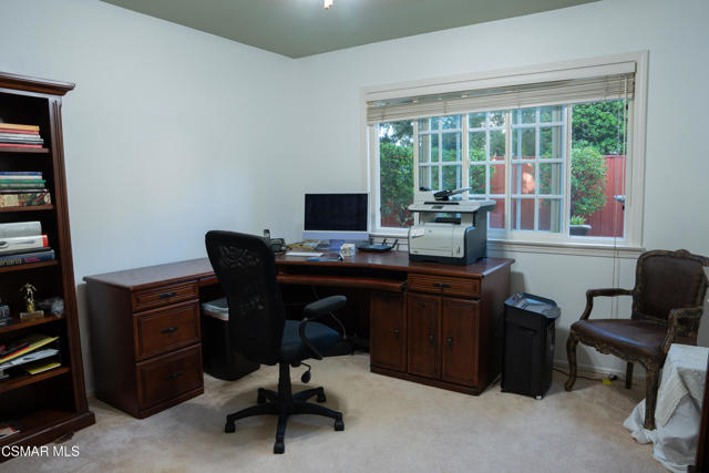 1694 Margate Place, Westlake Village CA: https://media.crmls.org/mediaz/d8cf3e14-77f8-458e-ac22-99014a17063a.jpg