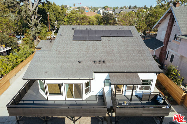 841 N La Fayette Park Place, Los Angeles CA: https://media.crmls.org/mediaz/d8d18346-6783-4b13-8348-87aa2f404202.jpg