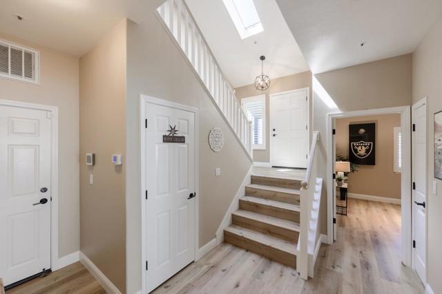 307 Sidesaddle Circle, Scotts Valley CA: https://media.crmls.org/mediaz/d8d20d60-1f2e-4483-b290-c401d7626788.jpg