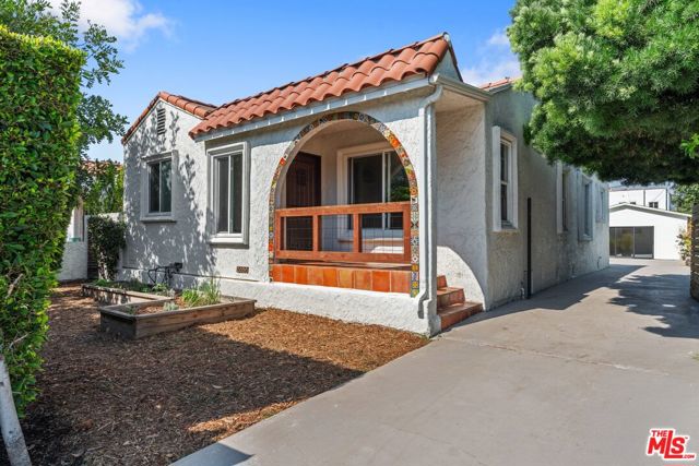 4031 Edenhurst Avenue, Los Angeles CA: https://media.crmls.org/mediaz/d8d21fb1-392d-4fad-b641-c26440db0b99.jpg