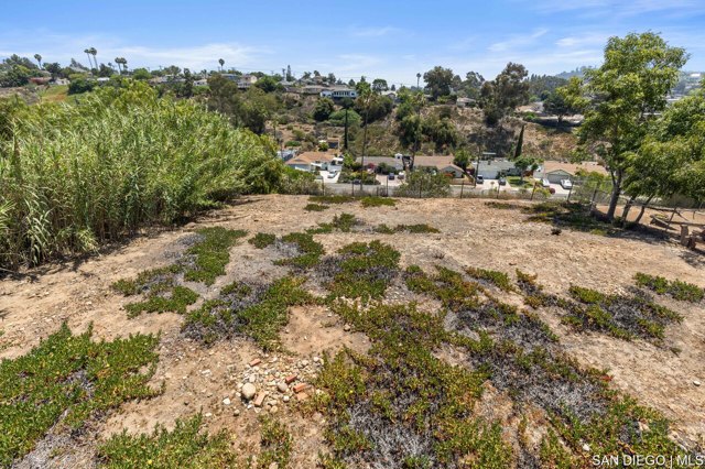 5799 Amarillo AVE, La Mesa CA: https://media.crmls.org/mediaz/d8d2634b-6e1b-41eb-b63d-2ca94956528e.jpg