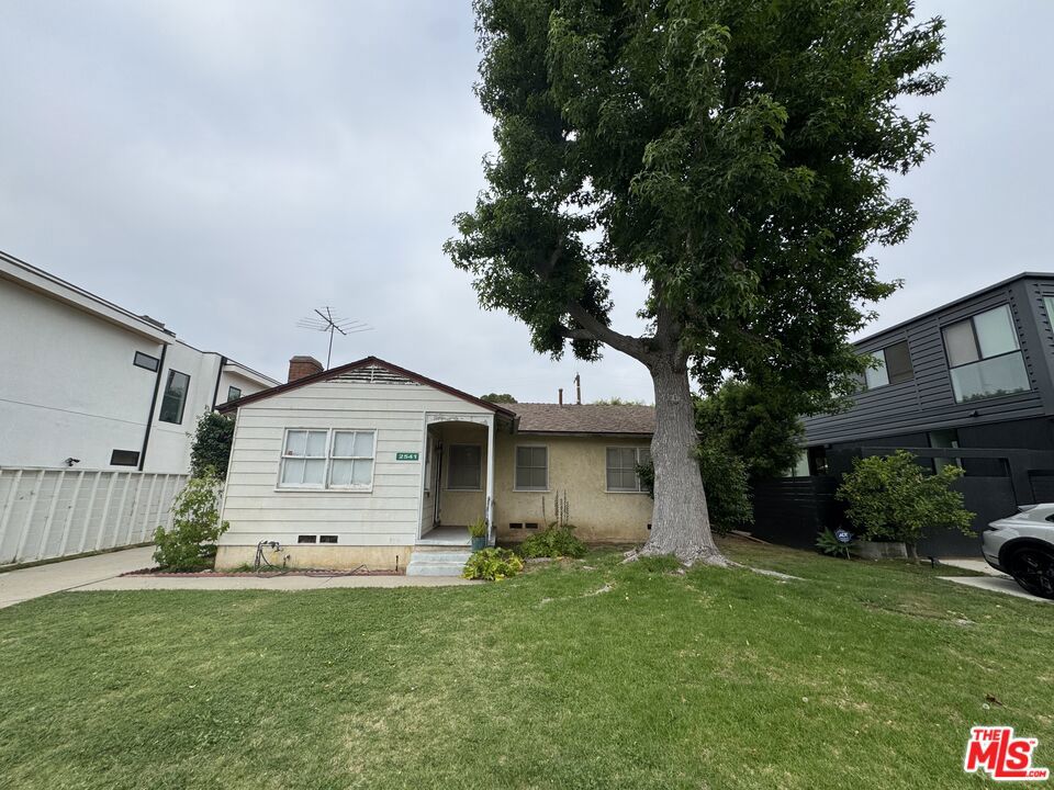 2541 Midvale Avenue