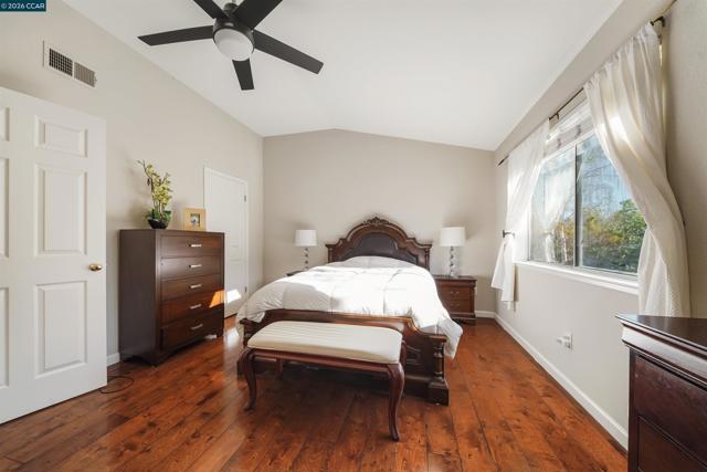 Image 39 of 60 For 34 Elmwood Dr