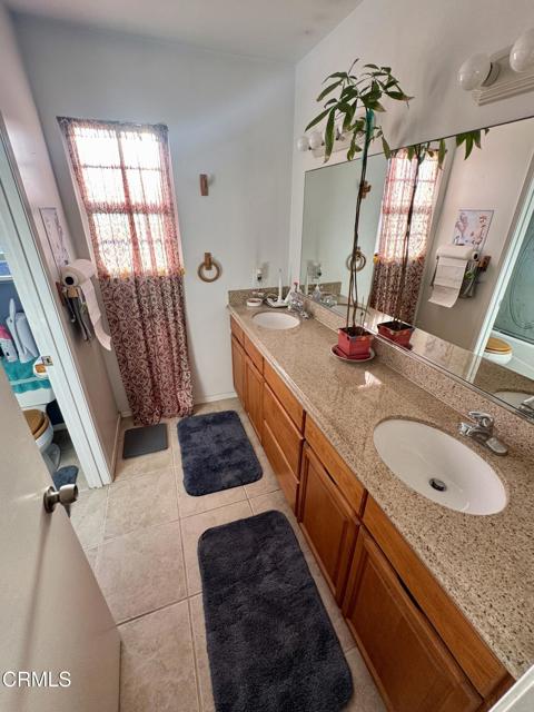 1731 Valencia Place, Oxnard CA: https://media.crmls.org/mediaz/d8d40a32-793d-4cd2-9cd3-14e856c92c03.jpg