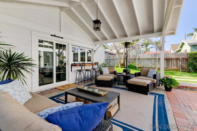 455 J Ave, Coronado CA: https://media.crmls.org/mediaz/d8d518a9-7f8b-4309-a594-66df96c08a84.jpg