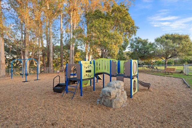 304 Harbor Drive, Santa Cruz CA: https://media.crmls.org/mediaz/d8d523dd-c88a-4904-b34e-30d1227f917f.jpg